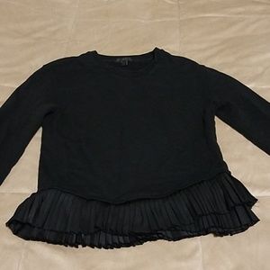 Sweater with cute trim